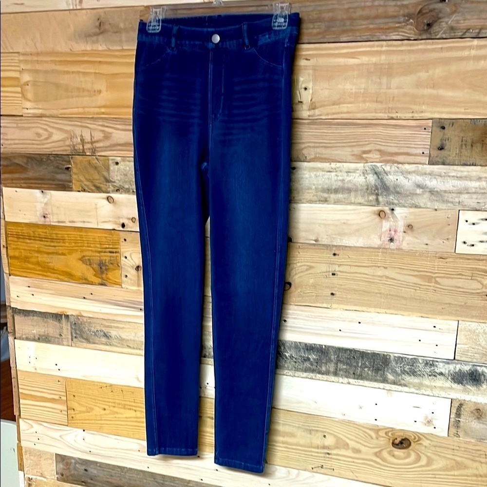 Rae Mode size medium dark wash jegging jean with high waisted elastic waist